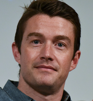 Robert Buckley
